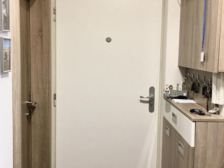 property_photo/18/18-16043548052419.jpg